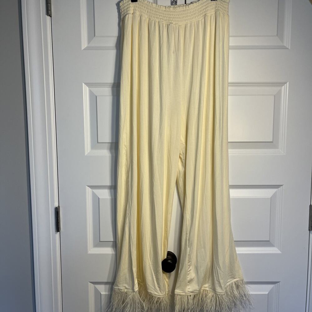 Weworewhat Wide Leg Yellow Stretch Pants Size X-Large With Feather Accent A30